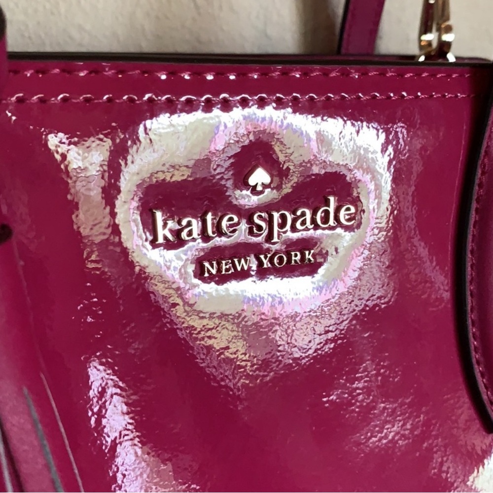 Kate Spade Stunning Shiny Handbag Clutch - Picture 14 of 16